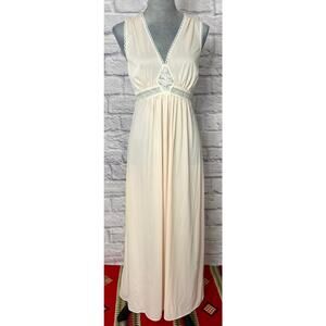 Vintage Lorraine Soft Peach Empire Waist Chemise with Lace Details